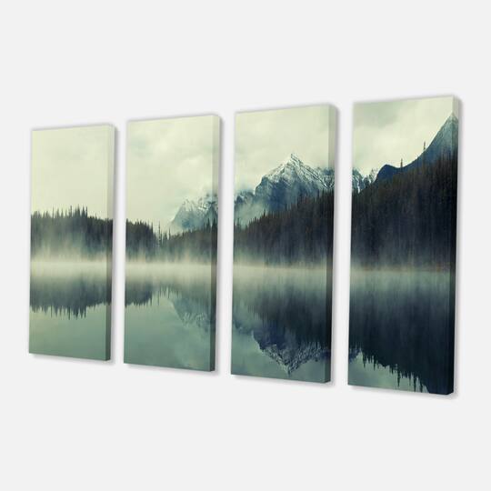 Designart - Lake Herbert in Foggy Morning